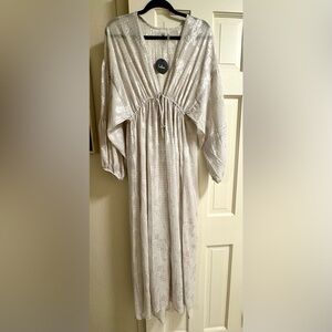 NWT Lulu’s long bathing suit coverup